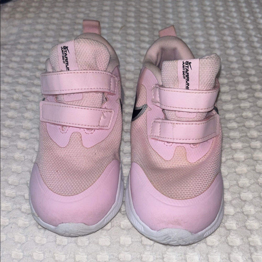Nike Star Runner 3 "Pink Foam/Black" Toddler Girls' Running Shoe. Size 9.5